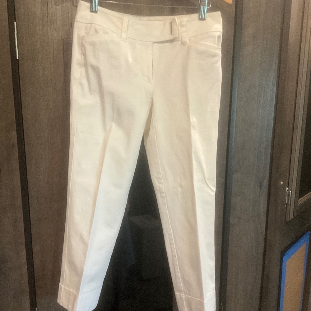 White House Black Market Size 00 cuffed white ankle pants
